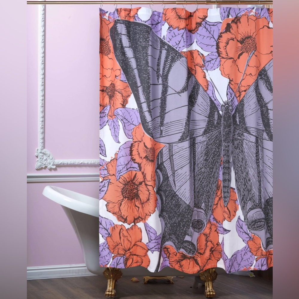 Quality Thomas Paul designs shower curtain. Never hung.